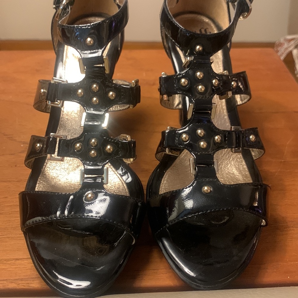 SOFFT BLACK PATENT LEATHER PLATFORM CAGE GLADIATOR SANDALS GOLD STUDS - Picture 9 of 16